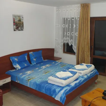 семеен узана Hotel *
